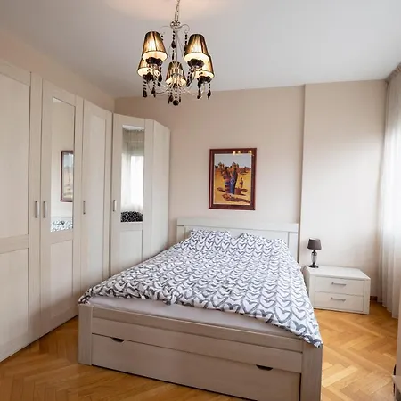 Center Lux Ii Apartment