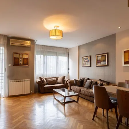 Apartment Center Lux Ii *
